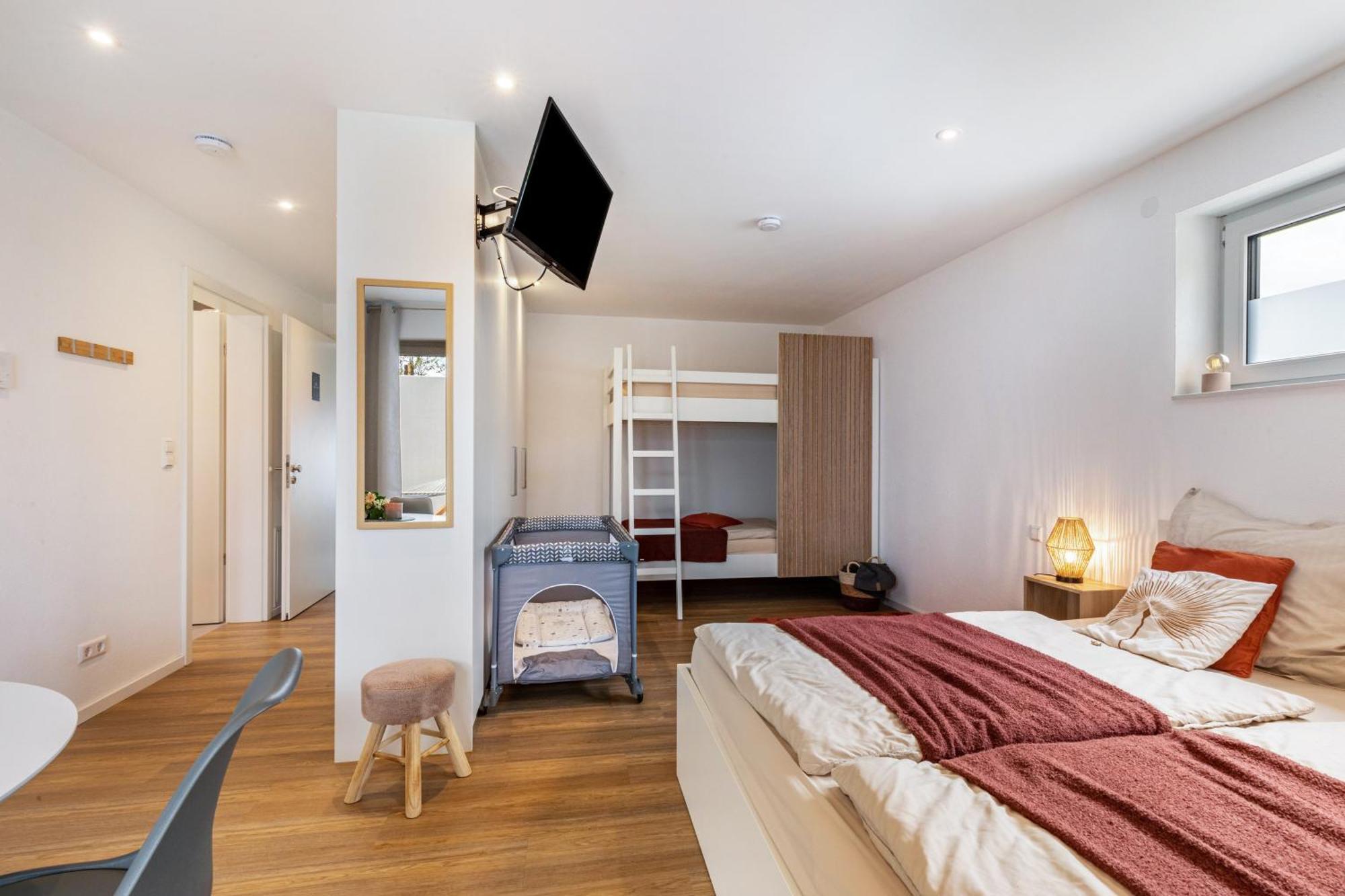 Studio 1 Parkside Apartments Gunzburg Bagian luar foto